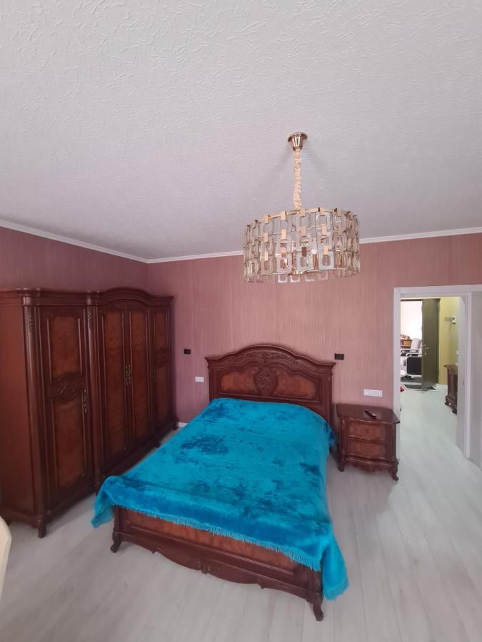 Khorgo Hotel Gori Ngoại thất bức ảnh