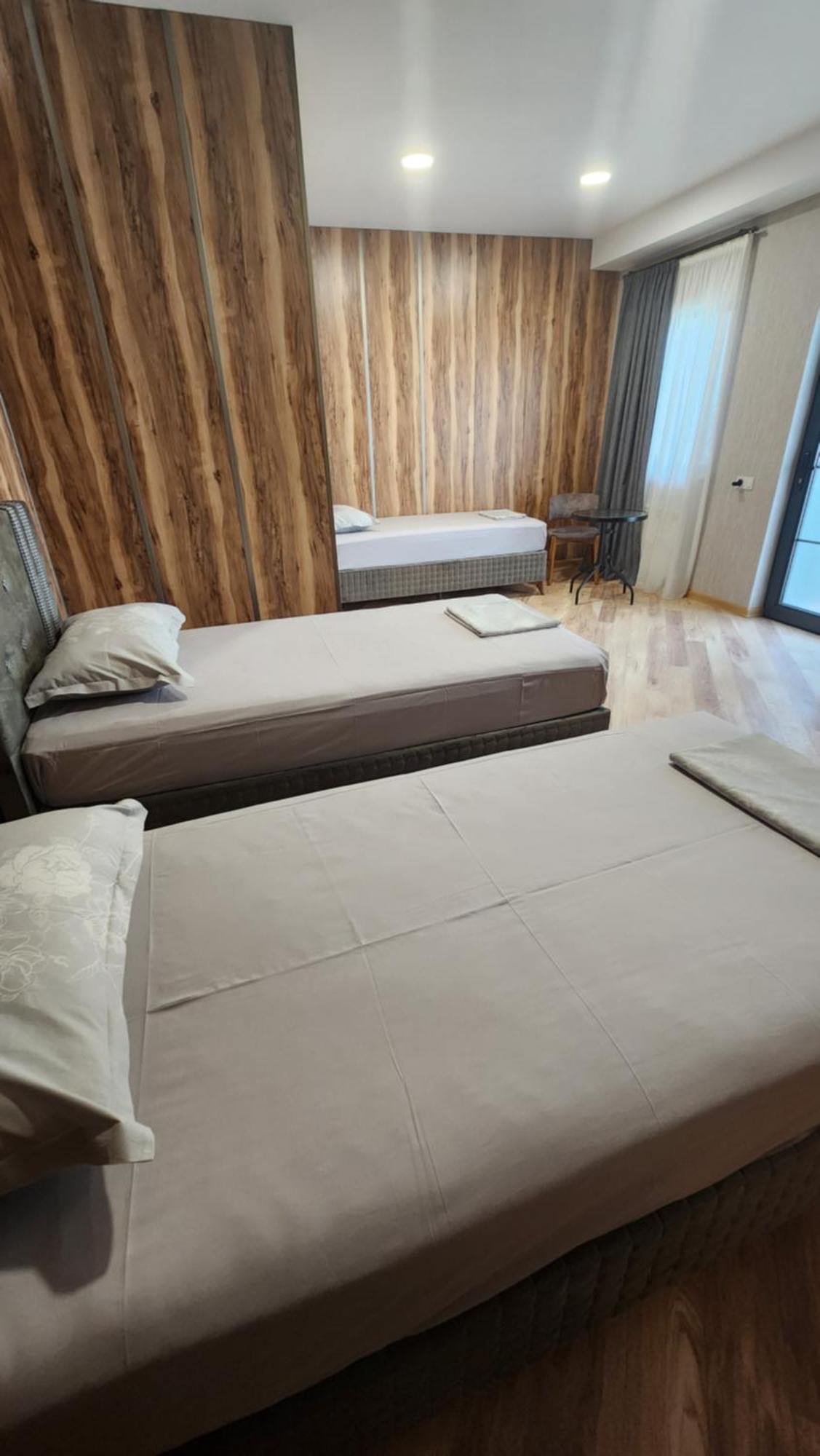 Khorgo Hotel Gori Ngoại thất bức ảnh